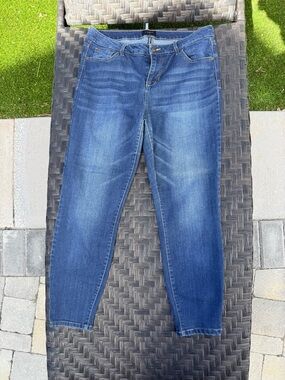 Celebrity Pink Women's Dark Blue Ankle Jeans